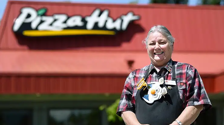 Gaji Karyawan Pizza Hut Semua Posisi Terbaru