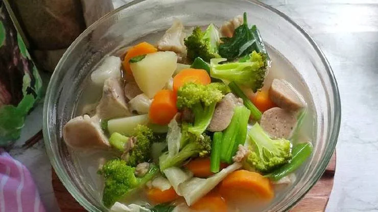 Sup Brokoli dan Daging