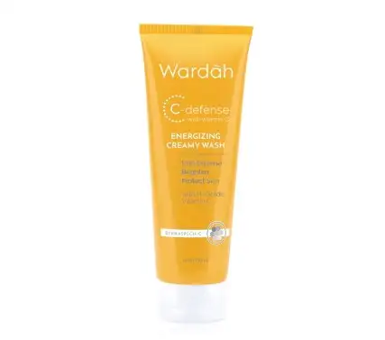 3. Produk Wardah Creamy Wash