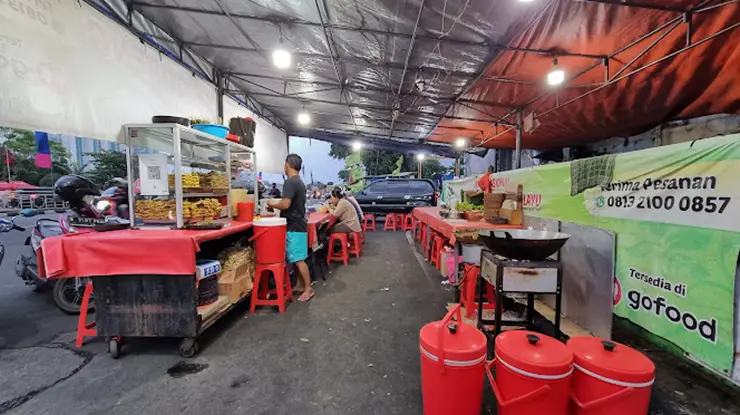 Nasi Uduk Ayam Goreng Kampung Melayu